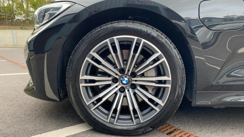 BMW 3 Series 330e M Sport 4dr Auto Saloon